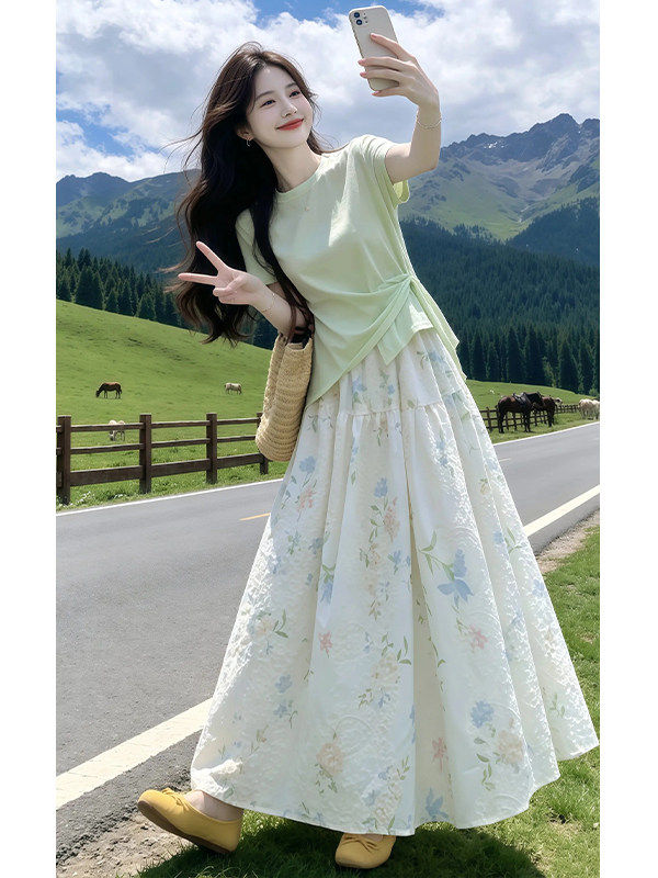 甜美风黄色小飞袖蓬蓬蛋糕裙